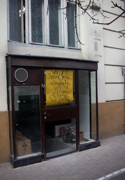 Nierowno_pod_sufitem Nierowno pod sufitem