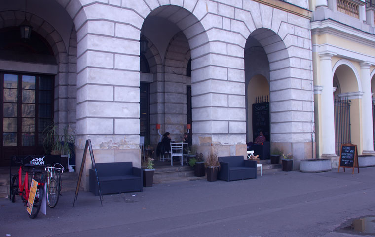 Square 5