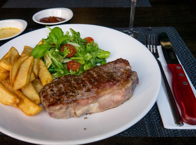 Hoża by Mondovino Ribeye stek